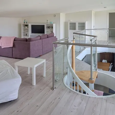 3 Bedroom Lovely In Сasa de vacaciones *