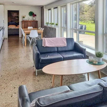 3 Bedroom Amazing In Vanse