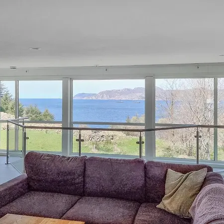 3 Bedroom Lovely In * Vanse
